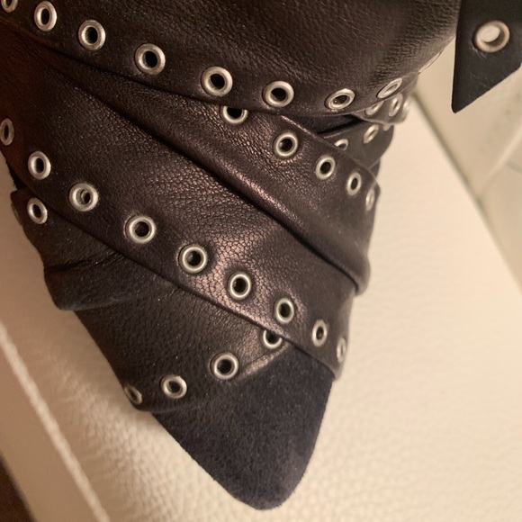 Isabel Marant leather and suede ankle boots - Picture 3 of 4